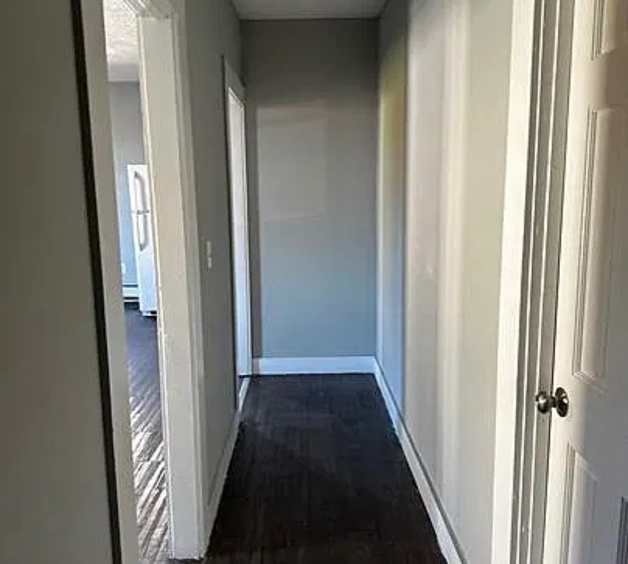 669 E Main St — Photo 2