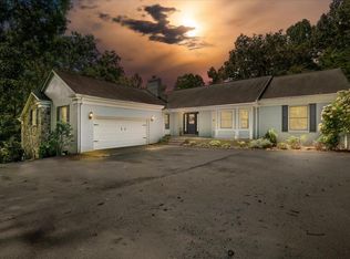112 Woodland Trl, Pineville, KY 40977