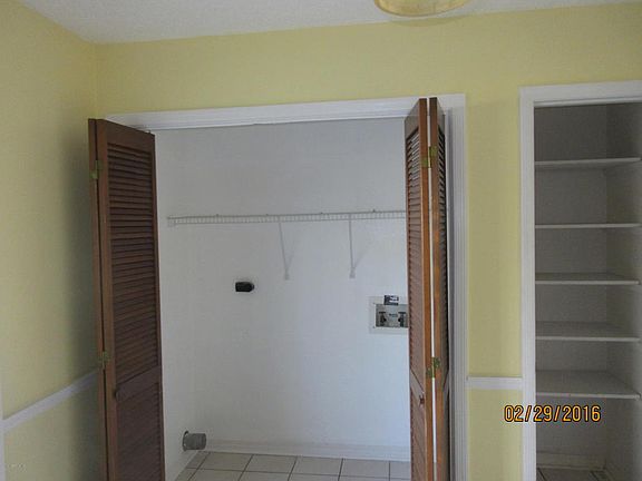 5th image of 545 Gulfstream Cir N
