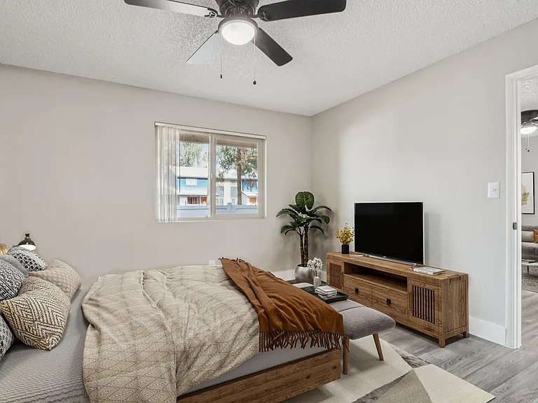Sunrise in Chandler Apartments — Photo 58
