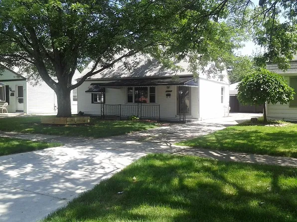 23022 Almond Ave, Eastpointe, MI 48021