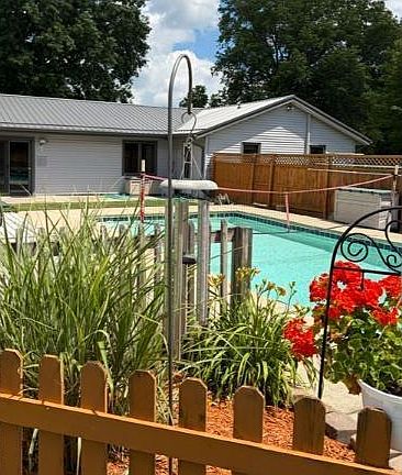 4th image of 6516 Popp Rd
