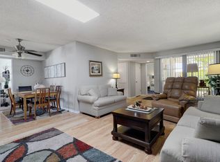 10250 W Palmeras Dr, Sun City, AZ 85373