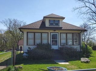 457 Crystal Ave, Benton Harbor, MI 49022