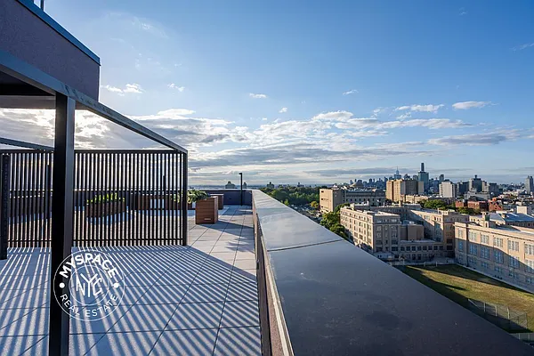 Rented by Carroll Development Leasing LLC | media 21