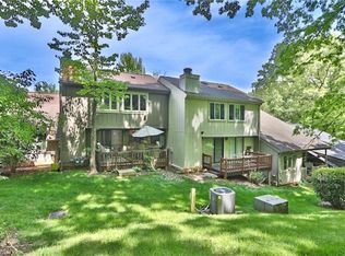 202 Lamplighter Cir, Winston Salem, NC 27104