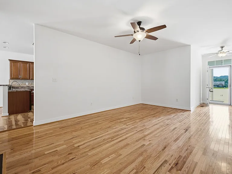 6613 Saint Laurence Dr — Photo 4