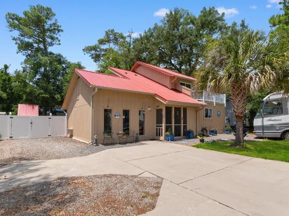 415 17th Ave. N, Surfside Beach, SC 29575