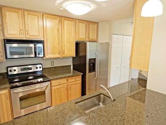 5th image of 6048 Chasewood Pkwy APT 201