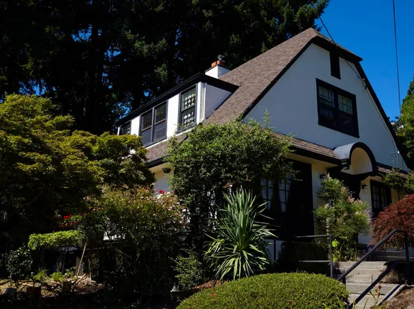 3011 NE Fremont St, Portland, OR 97212