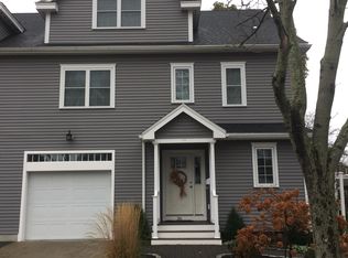 36 Avon St #2, Wakefield, MA 01880