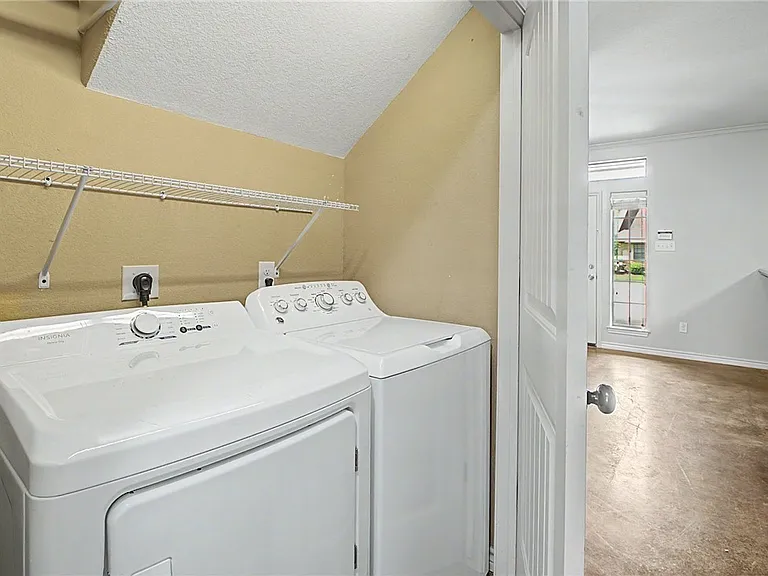 3337 Lieutenant Ave — Photo 12