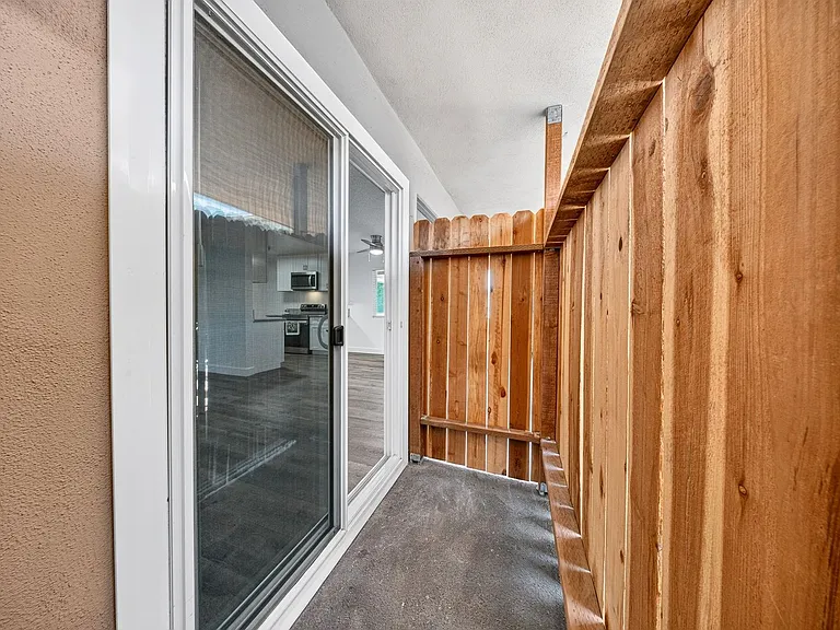 20353 Saticoy St — Photo 20