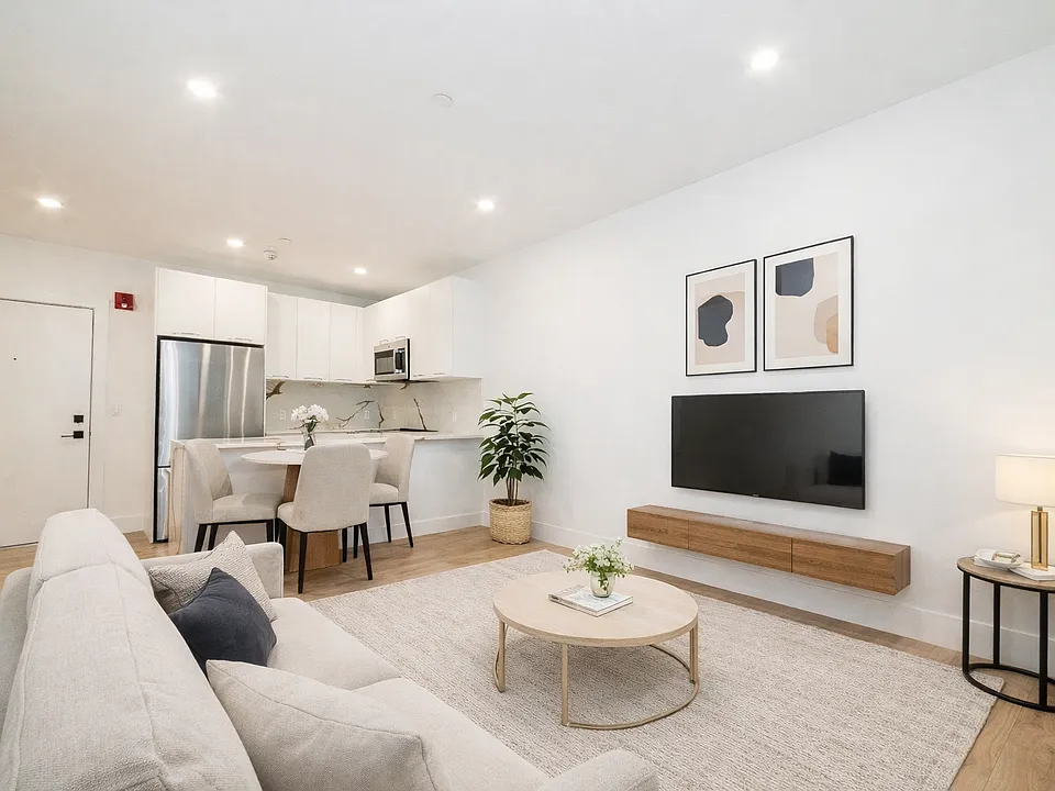 2 BD living area