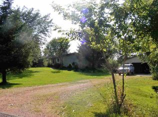 W10031 Bonnin Rd, New London, WI 54961
