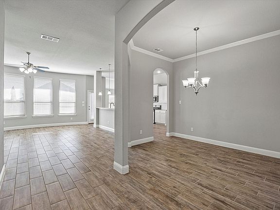 3rd image of 1825 Tuscany Dr