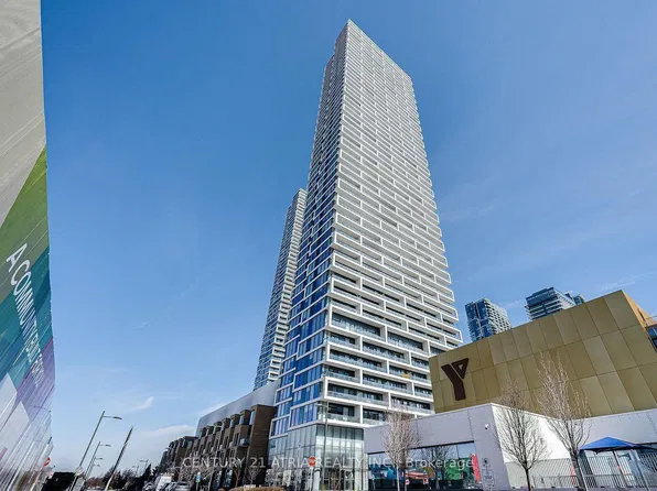 5 Buttermill Ave #5811, Vaughan, ON L4K 4Z4