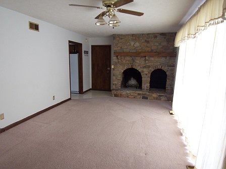 2nd image of 2920 Browning St
