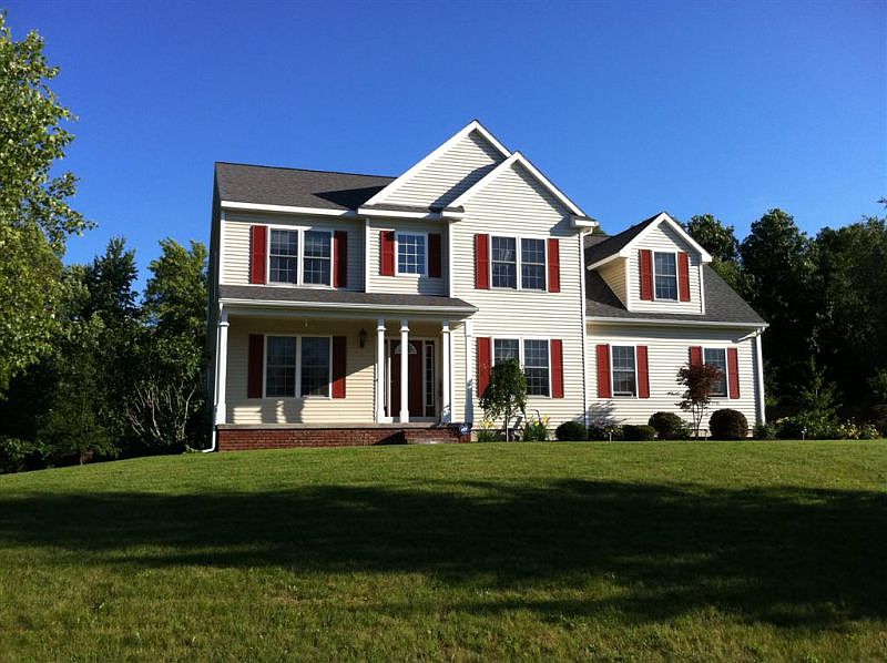 1st image of 13 Lucille Ln