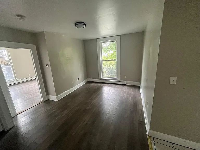 8 Hammond St #2 — Photo 6