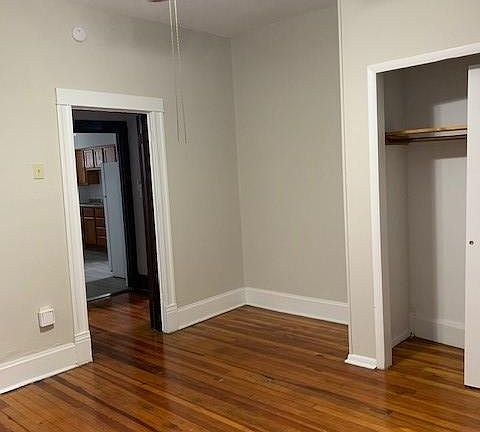 4th image of 3529 Giles Ave