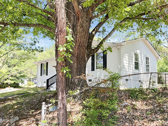 4th image of 2534 Glenbrook Dr