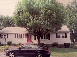 18 Crestwood Cir, Lawrence, MA 01843