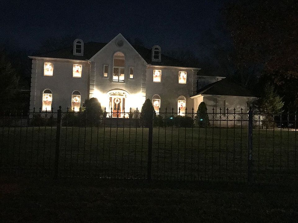 2nd image of 6 Mountain View Dr