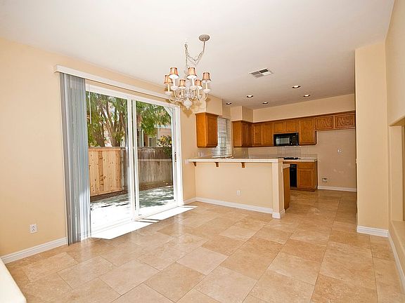 Kitchen & Dining Room