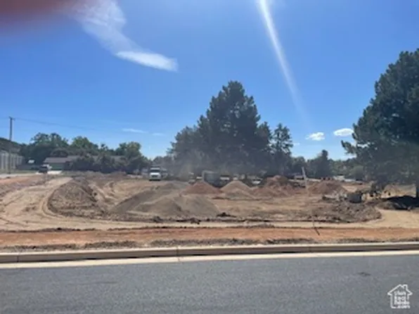 2877 E Gentile St N, Layton, UT 84040