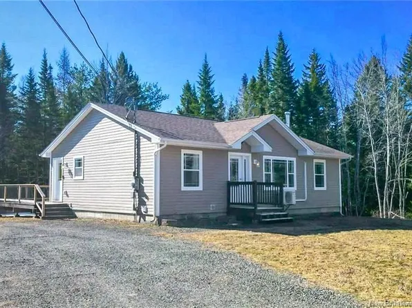 51 Dugan Rd, Lincoln, NB E3B 7Y5