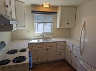 708 Paul St APT 2, Carnegie, PA 15106