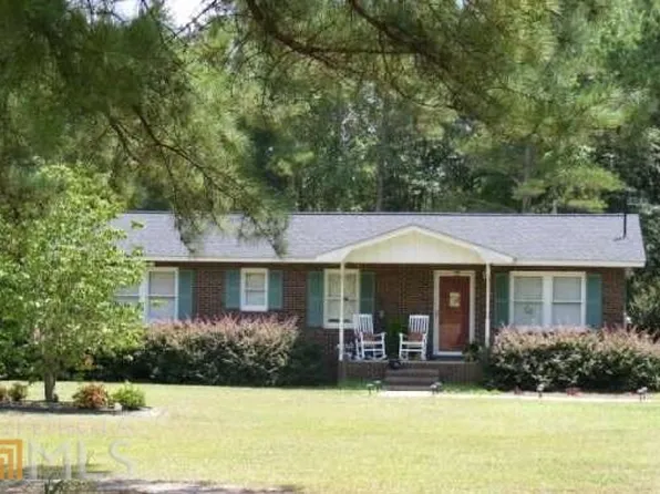 5696 Mud Rd, Brooklet, GA 30415