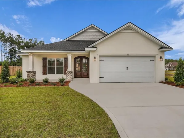 217 Sweetwater Blvd, Brunswick, GA 31525