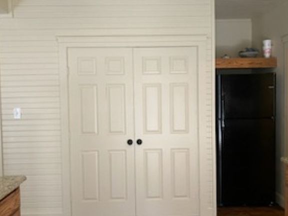 4th image of 418 Stroud St #418