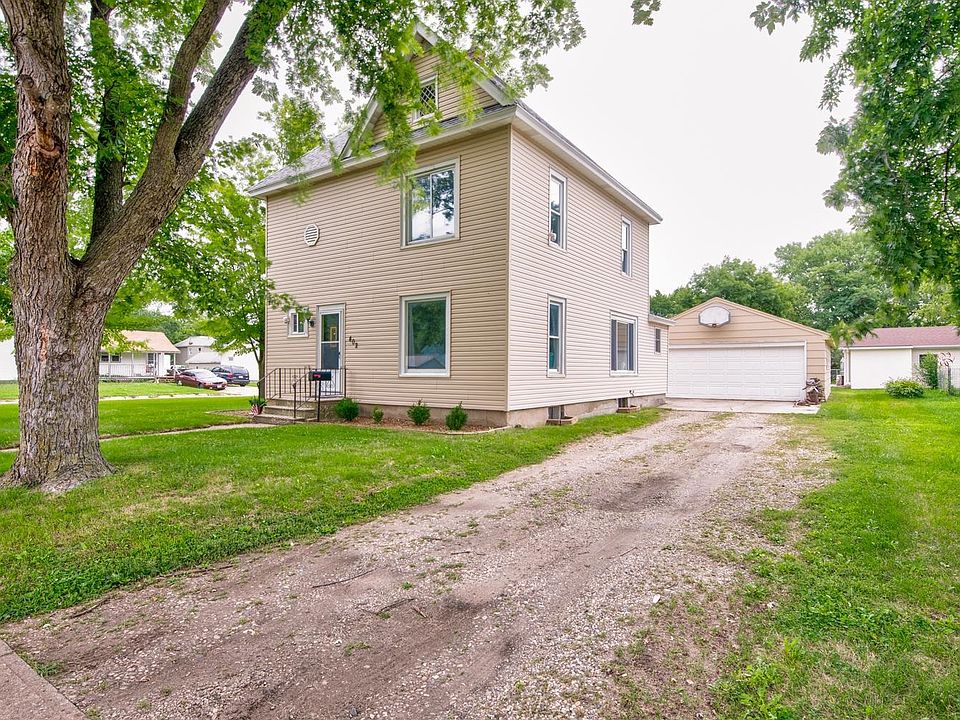 1st image of 402 S 10th St