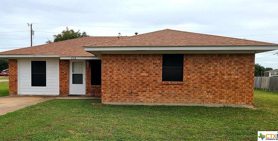 1st image of 208 Valley View Dr
