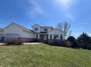 2823 120th St NE, Swisher, IA 52338