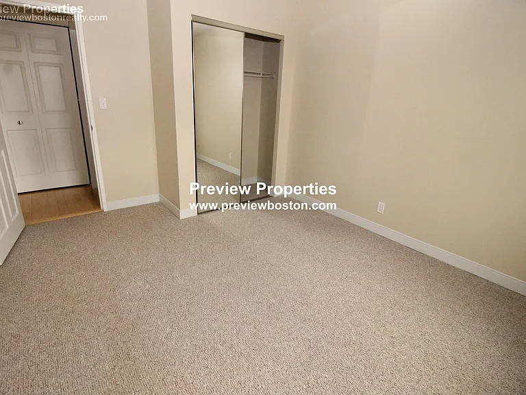 Camelot Ct — Photo 12
