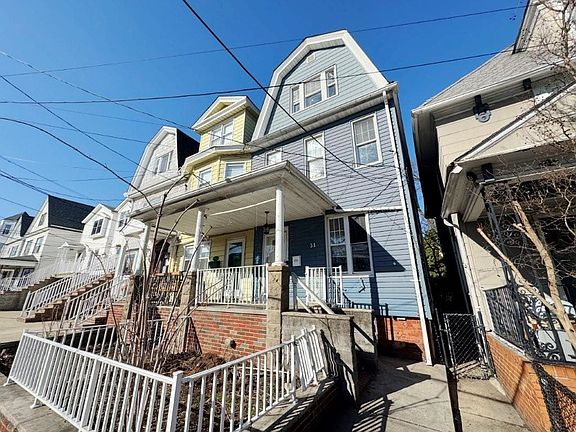 2nd image of 31 E 34th St