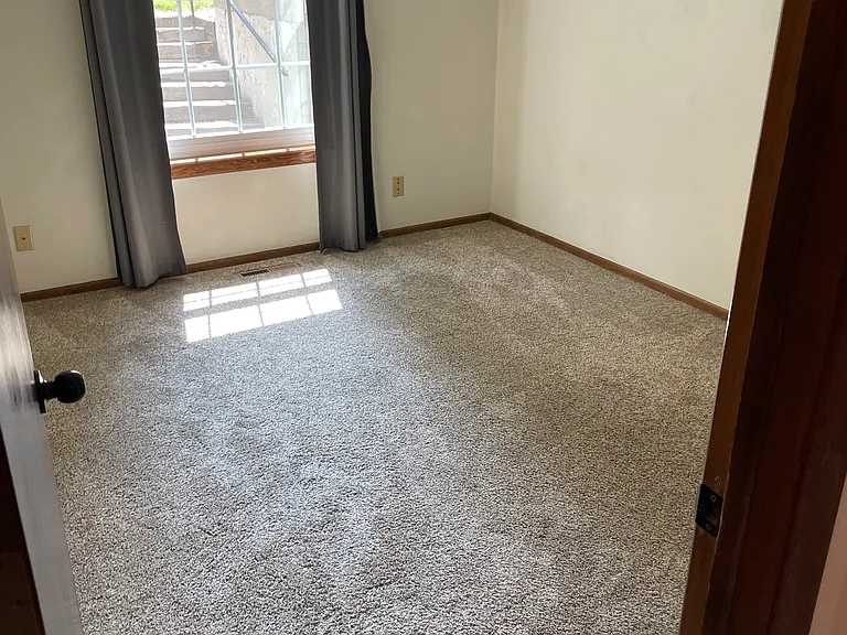 10268 Julian Ct — Photo 35