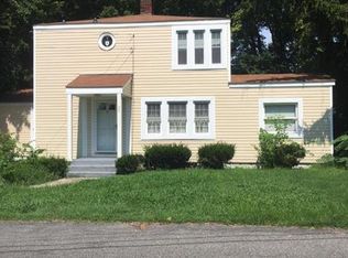 26 N Crown Dr, Collinsville, IL 62234