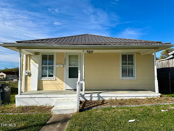 5th image of 1024 Fairview Ave