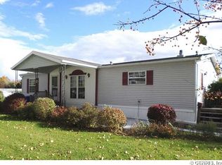 256 Crabapple Dr, Canandaigua, NY 14424