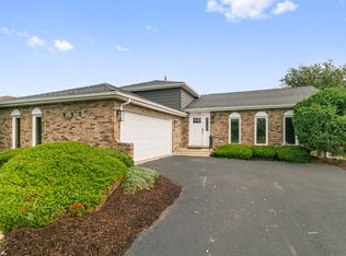 6118 White Birch Ln, Matteson, IL 60443