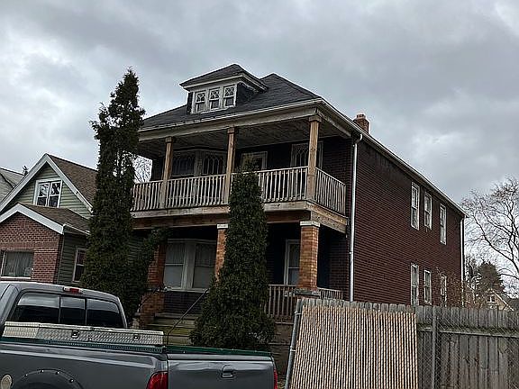 5th image of 6845 Parkwood Ave #2