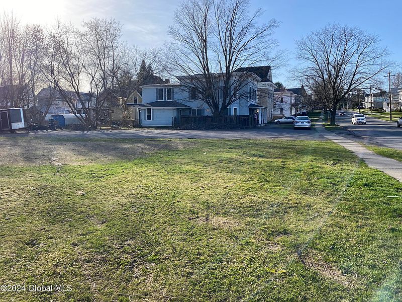 2nd image of 204-206 W State Street