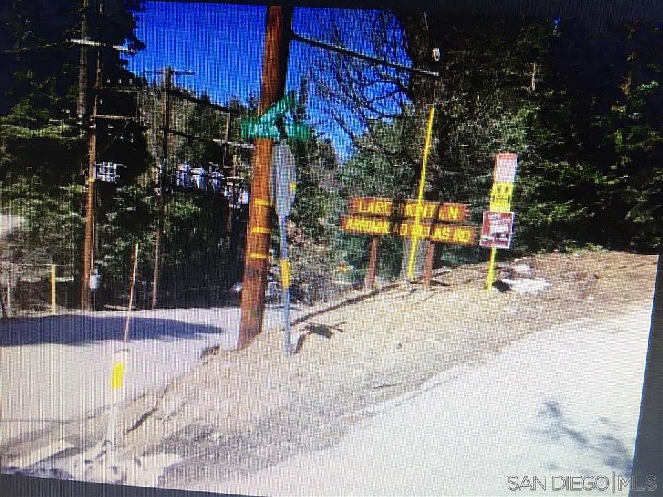 1st image of Larchmont Ln