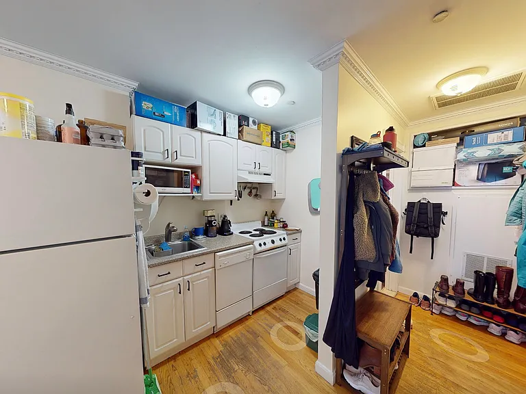 8 Bishop Allen Dr #2A — Photo 4