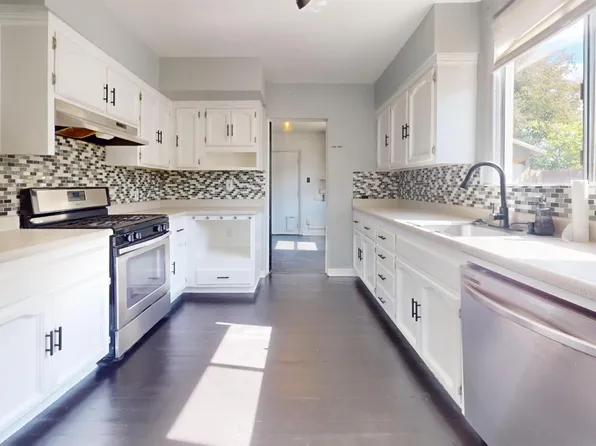 2114 N Maple Ave, Fresno, CA 93703